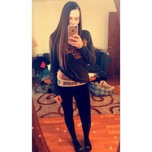 Meet your Posher, Cassie